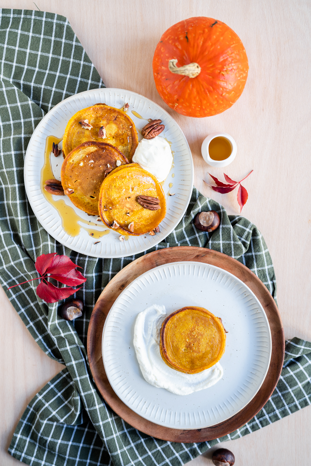 Einfache Kürbis-Pancakes mit Pumpkin Spice für Familien
