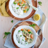Familienrezept für ein <mark>veganes Frikassee</mark> mit Reis